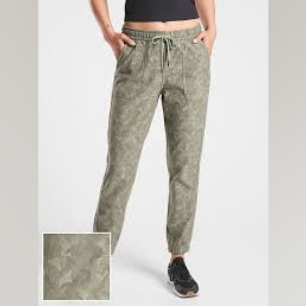 Athleta Farallon Camo Joggers